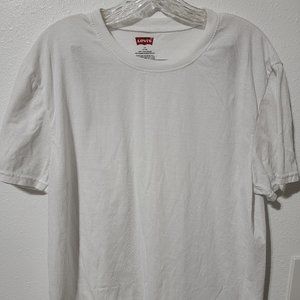 Levi t-shirt mens large in white